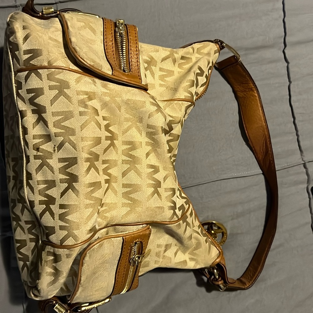 Coach purse and wallet